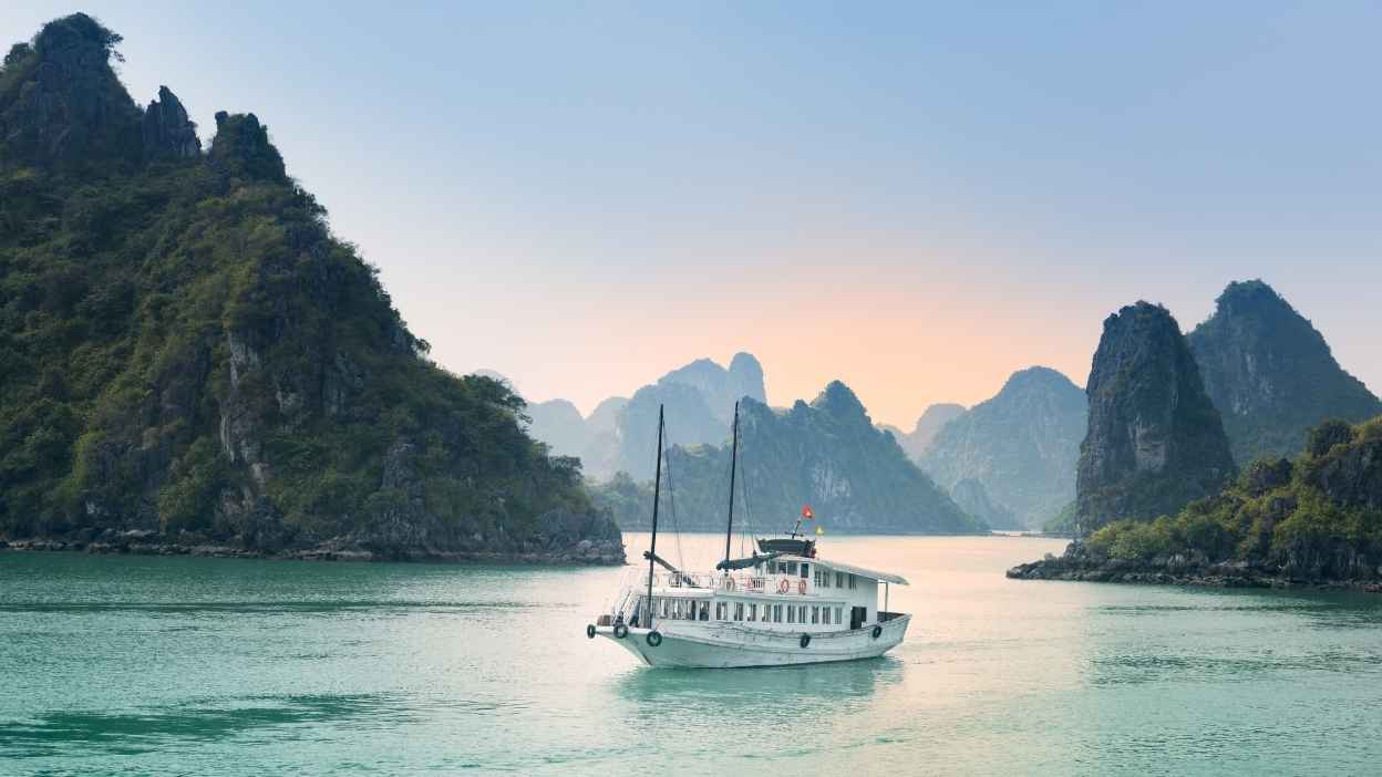 Ha Long.jpg