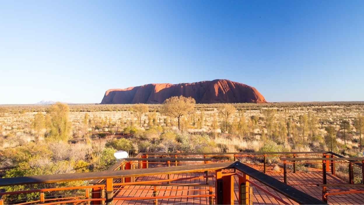 Uluru.jpg