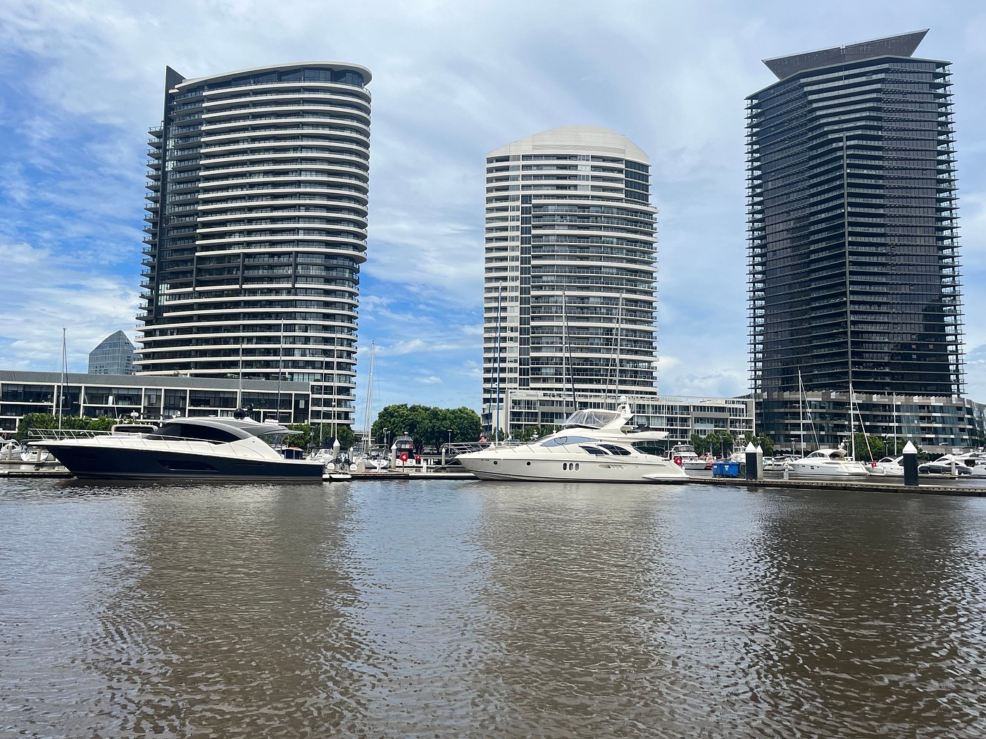 Sightseeing cruise.jpg